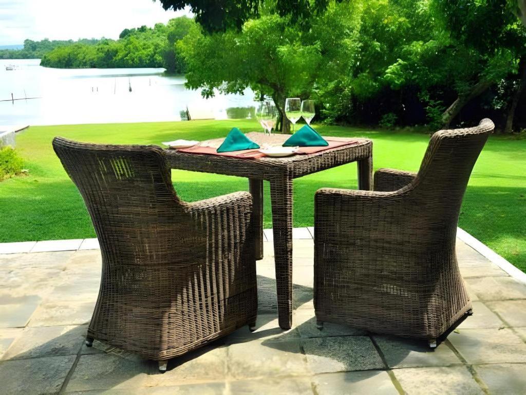 Roman Lake Ayurveda Boutique Resort Ahungalla Eksteriør bilde