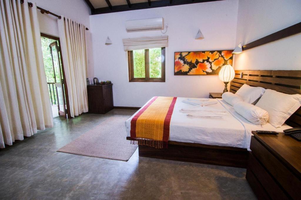 Roman Lake Ayurveda Boutique Resort Ahungalla Eksteriør bilde