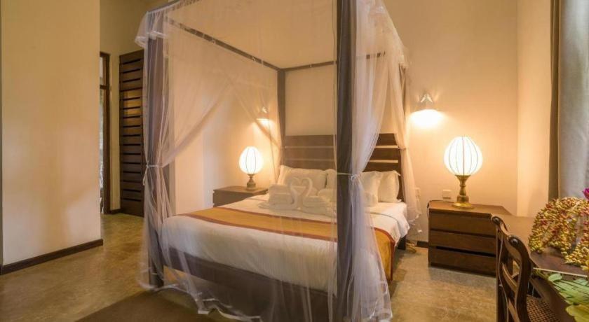 Roman Lake Ayurveda Boutique Resort Ahungalla Eksteriør bilde